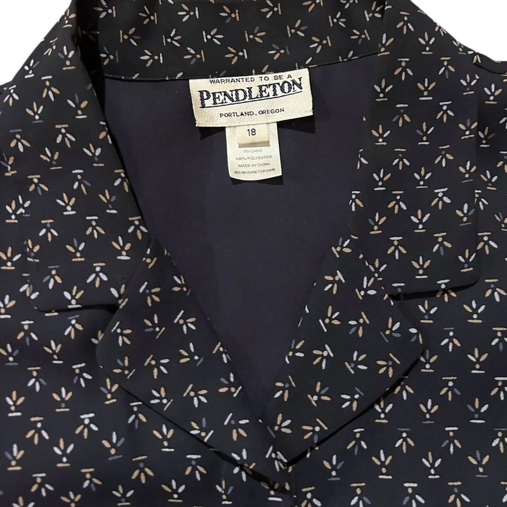Pendleton Vintage Woman’s Blouse and‎ Skirt Set Size 18